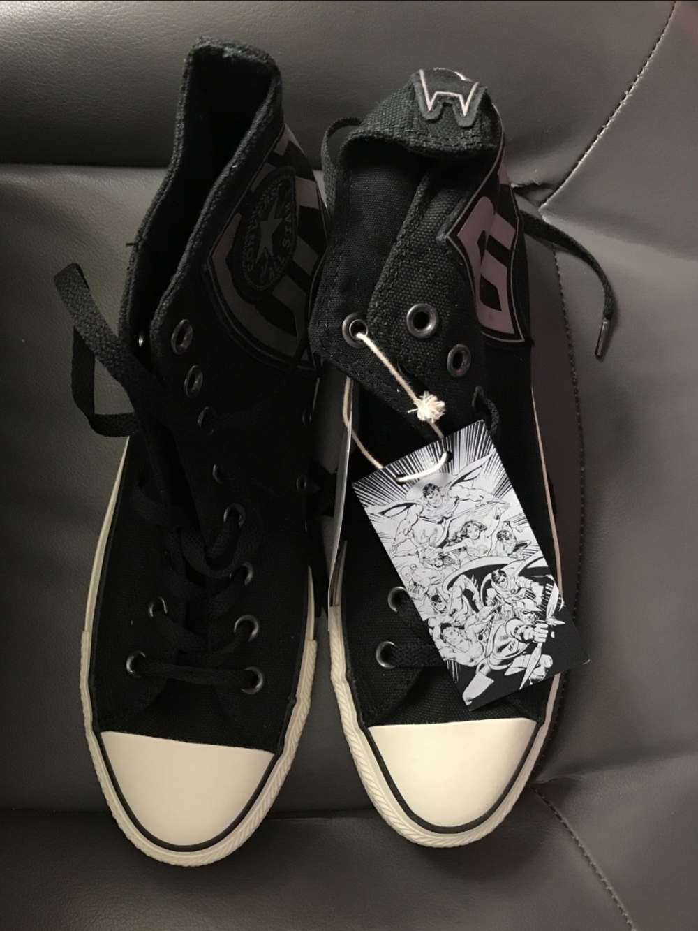 Veg Ltd Ed Converse Chuck Taylor All Star Batman Hi-Tops -M 8.5- NWT NIB 125562c - Picture 2 of 12